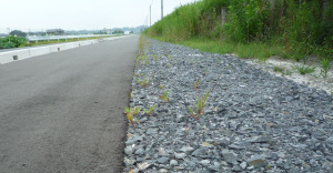 砕石の道