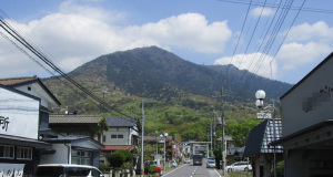 バス停から見た筑波山